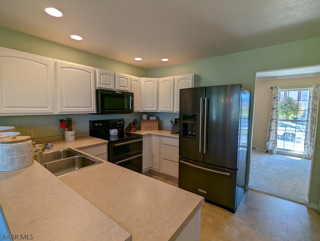 Holiday Hills - Residential