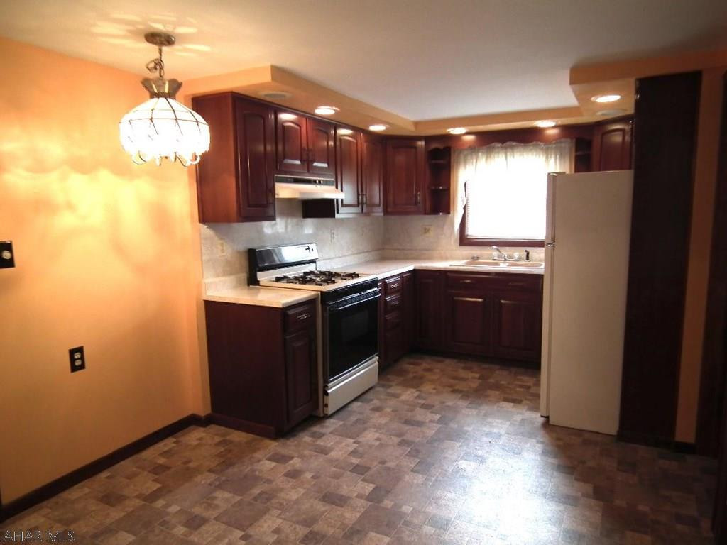 Homers Gap - Residential