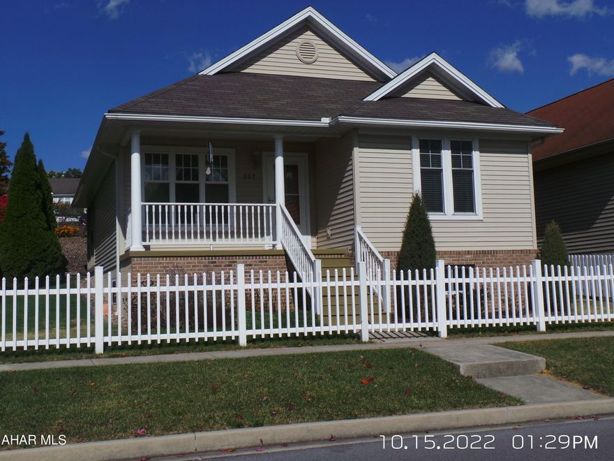 Holliday Hills- one owner. 2 bedroom - 2 Bath cottage with garage and off street parking.  Skylight in Kitchen area.  Laminated floors in LR, DR, and Bedrooms. Basement could be finished for more space.