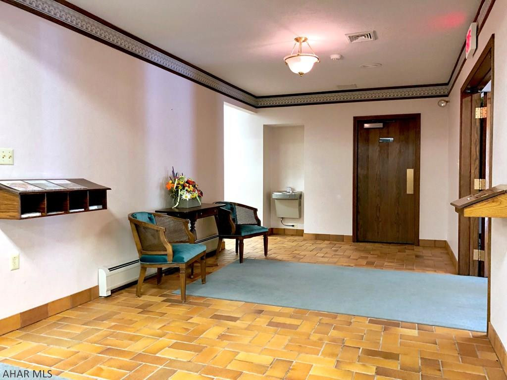 Saxton - Commercial Sale