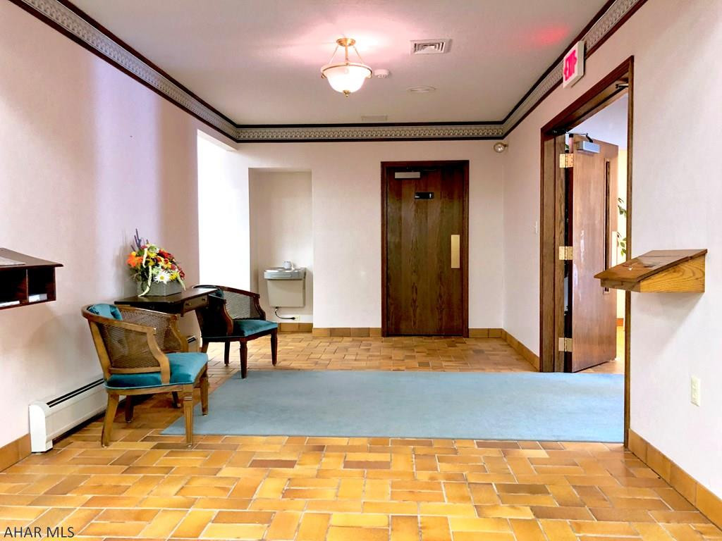 Saxton - Commercial Sale