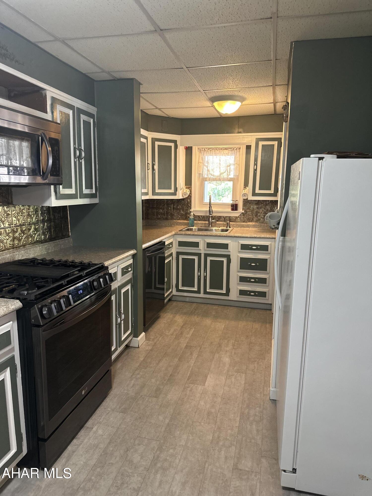 Llyswen - Residential