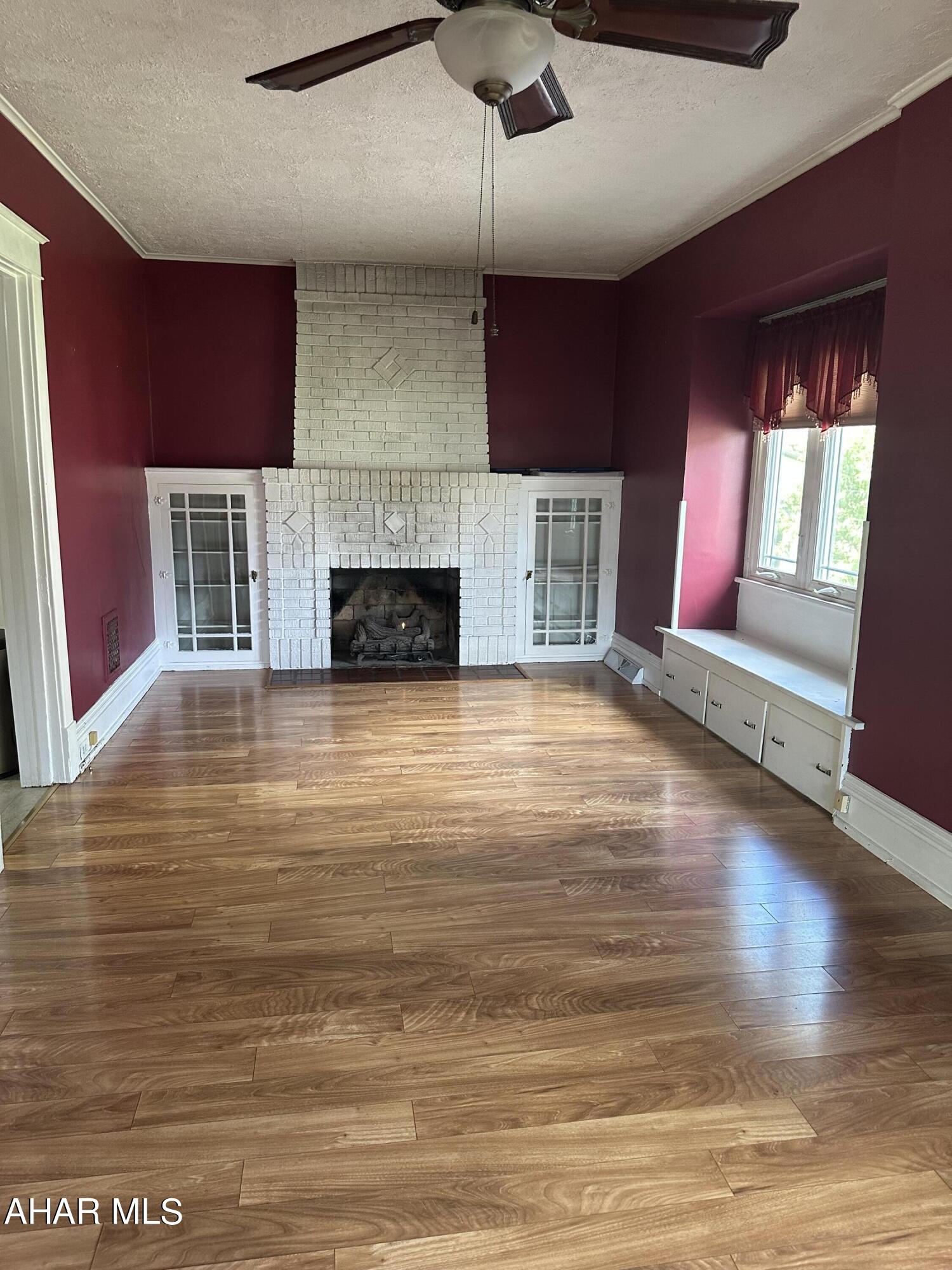 Llyswen - Residential