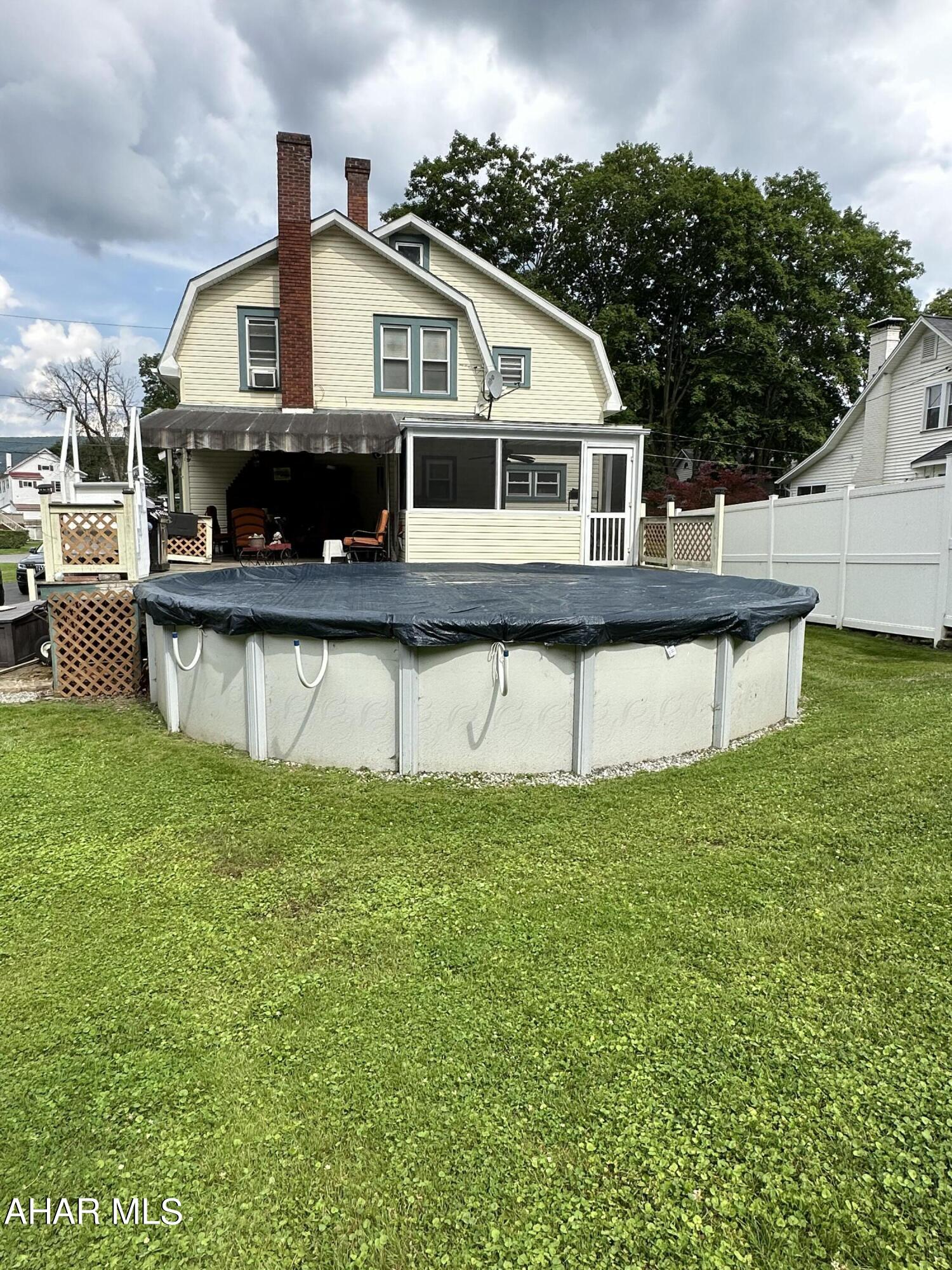 Llyswen - Residential