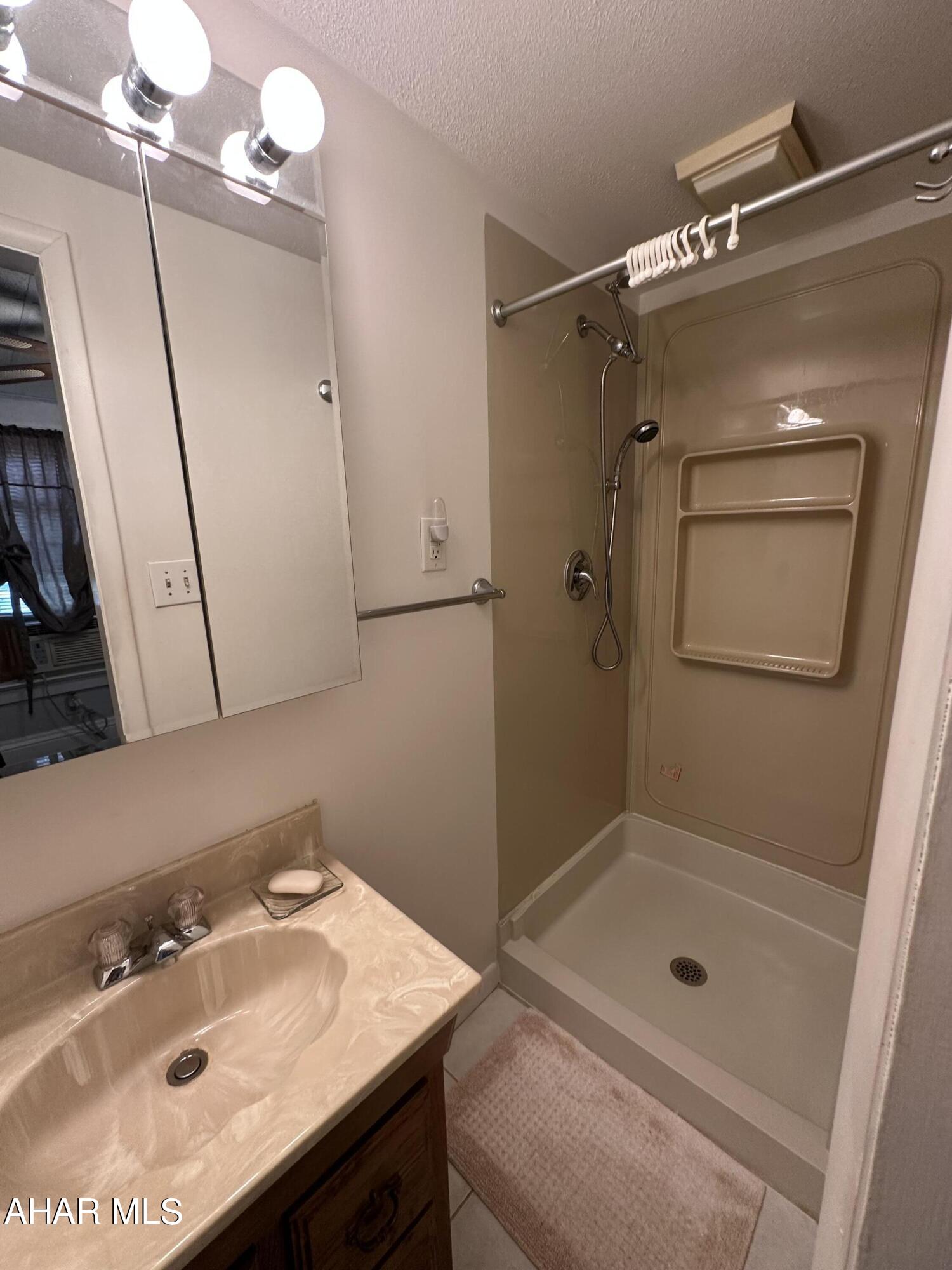 Llyswen - Residential