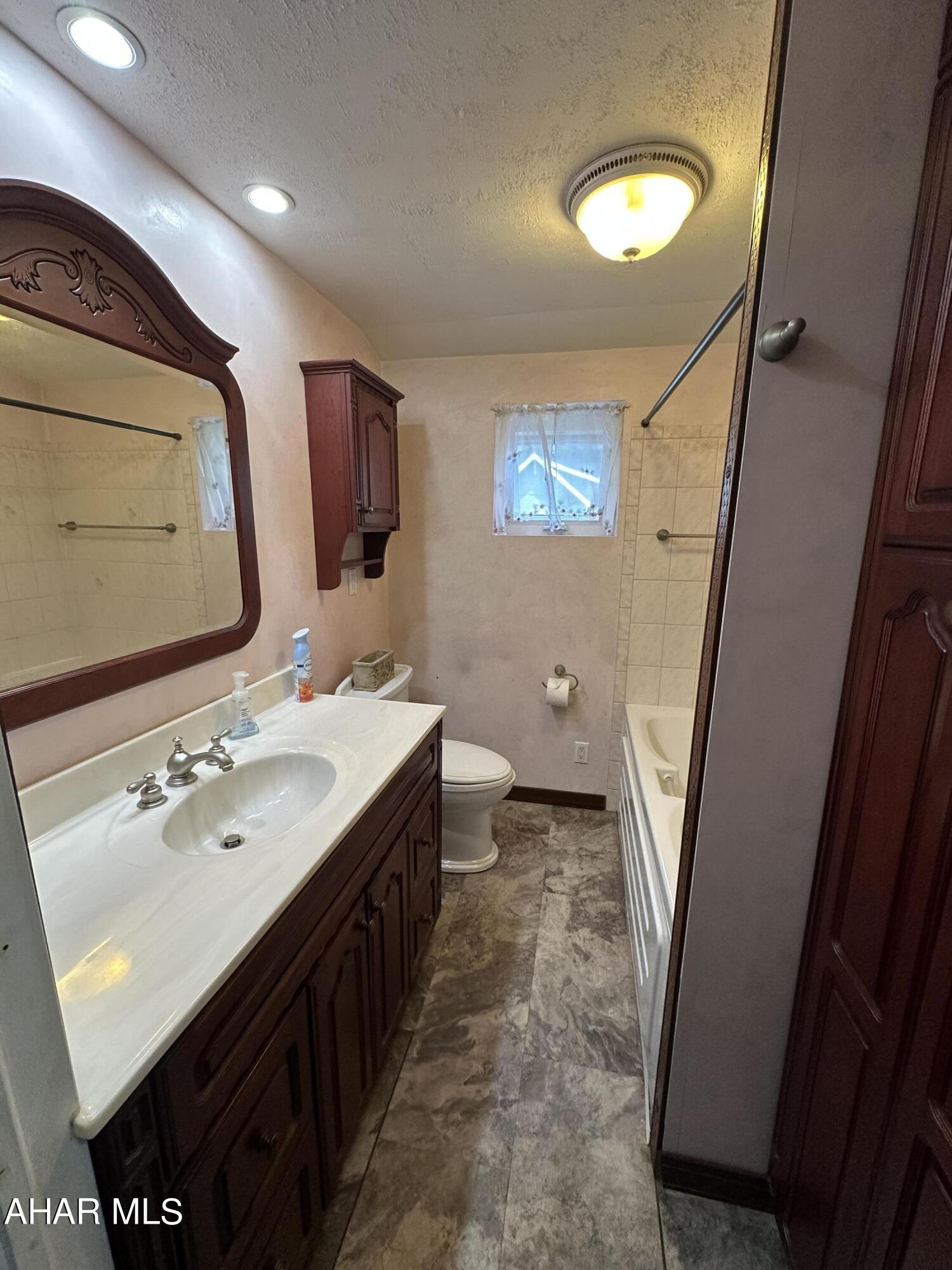 Llyswen - Residential