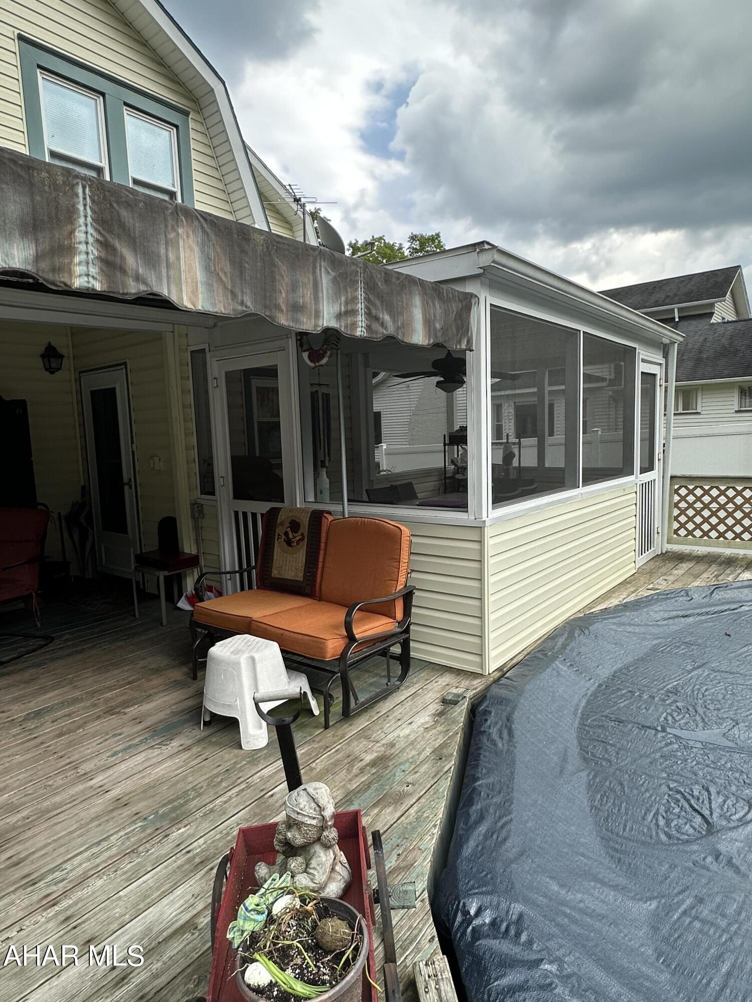 Llyswen - Residential