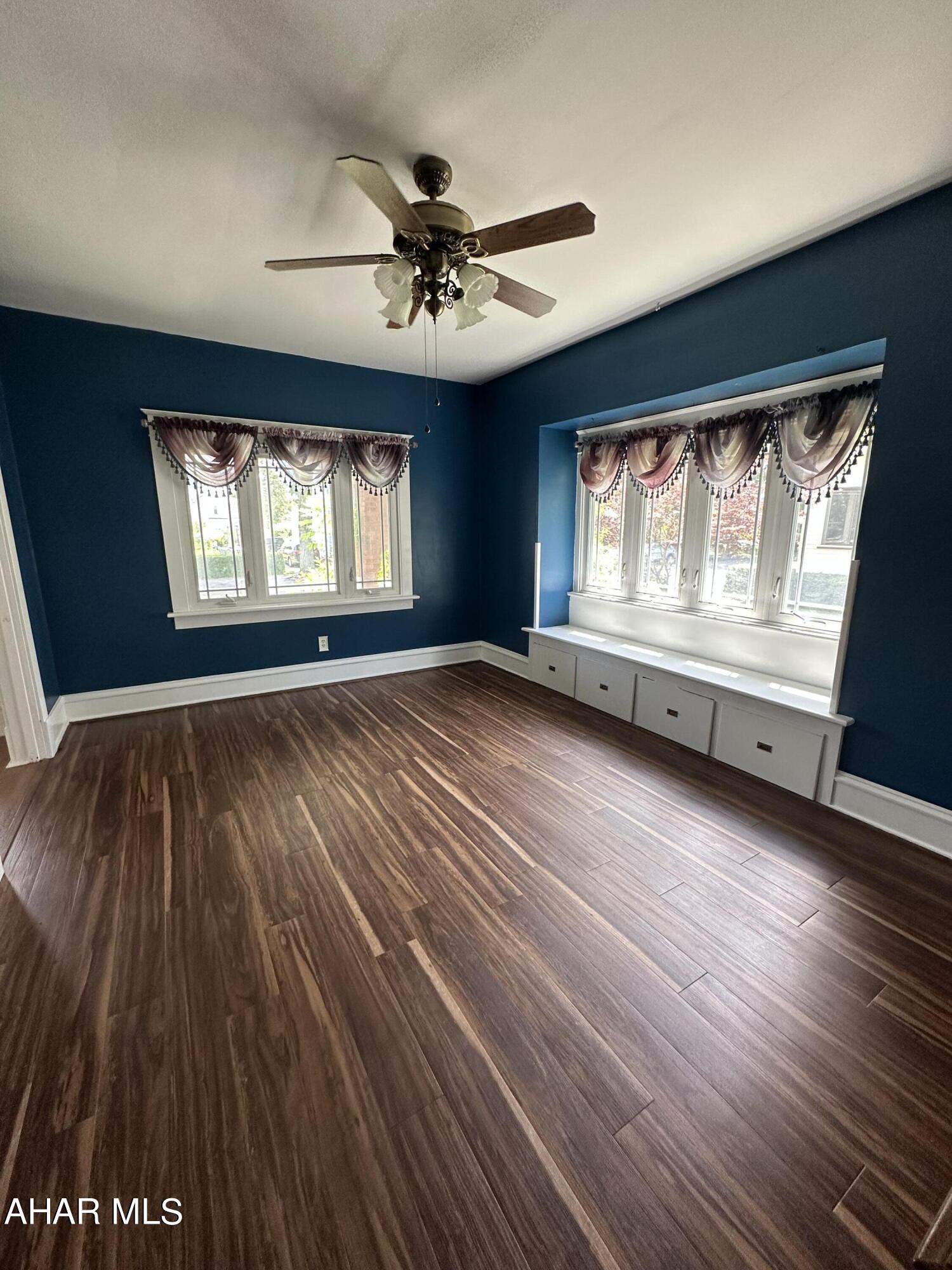 Llyswen - Residential