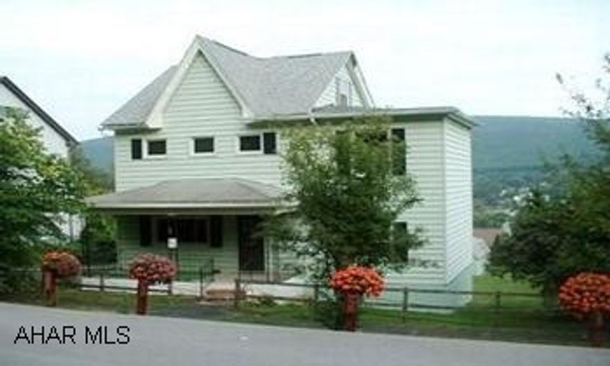 GREAT SETTING FOR THIS 3 BEDROOM 1 BATH 2 1/2 STORY ON DOUBLE LOT.  NEW MAIN ROOF. HOME WARRANTY.  NEXT TO PROSPECT PARK.  DEAD END STREET. OFF STREET PARKING. GREAT VIEWS. PRICED DROPPED ONLY $55,900. DON'T MISS OUT! GREAT SETTING FOR THIS 3 BEDROOM 1 BATH 2 1/2 STORY ON DOUBLE LOT.  NEW MAIN ROOF. HOME WARRANTY.  NEXT TO PROSPECT PARK.  DEAD END STREET. OFF STREET PARKING. GREAT VIEWS. PRICE DROPPED TO ONLY $55,900. DON'T MISS OUT!