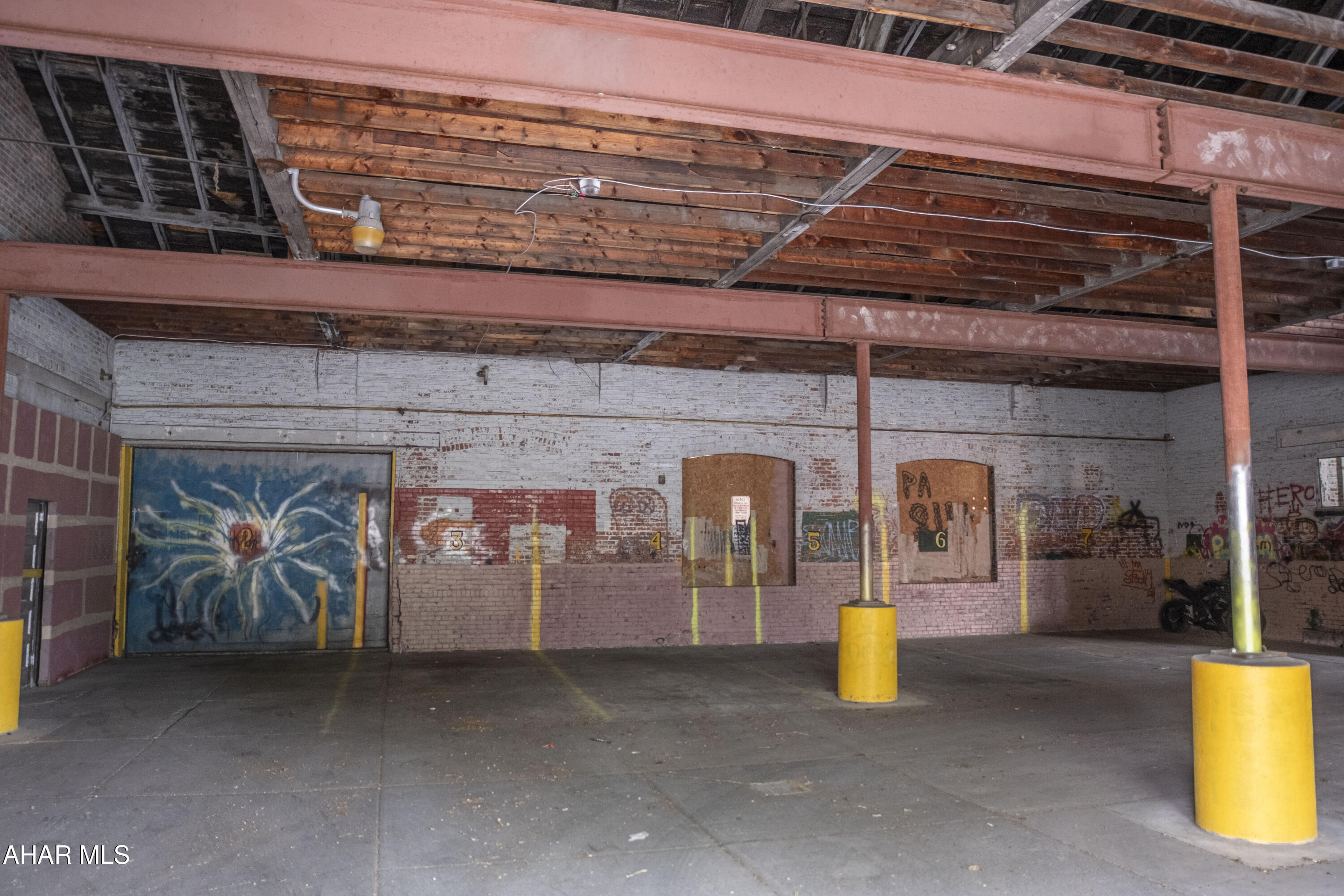 Hollidaysburg - Commercial Sale