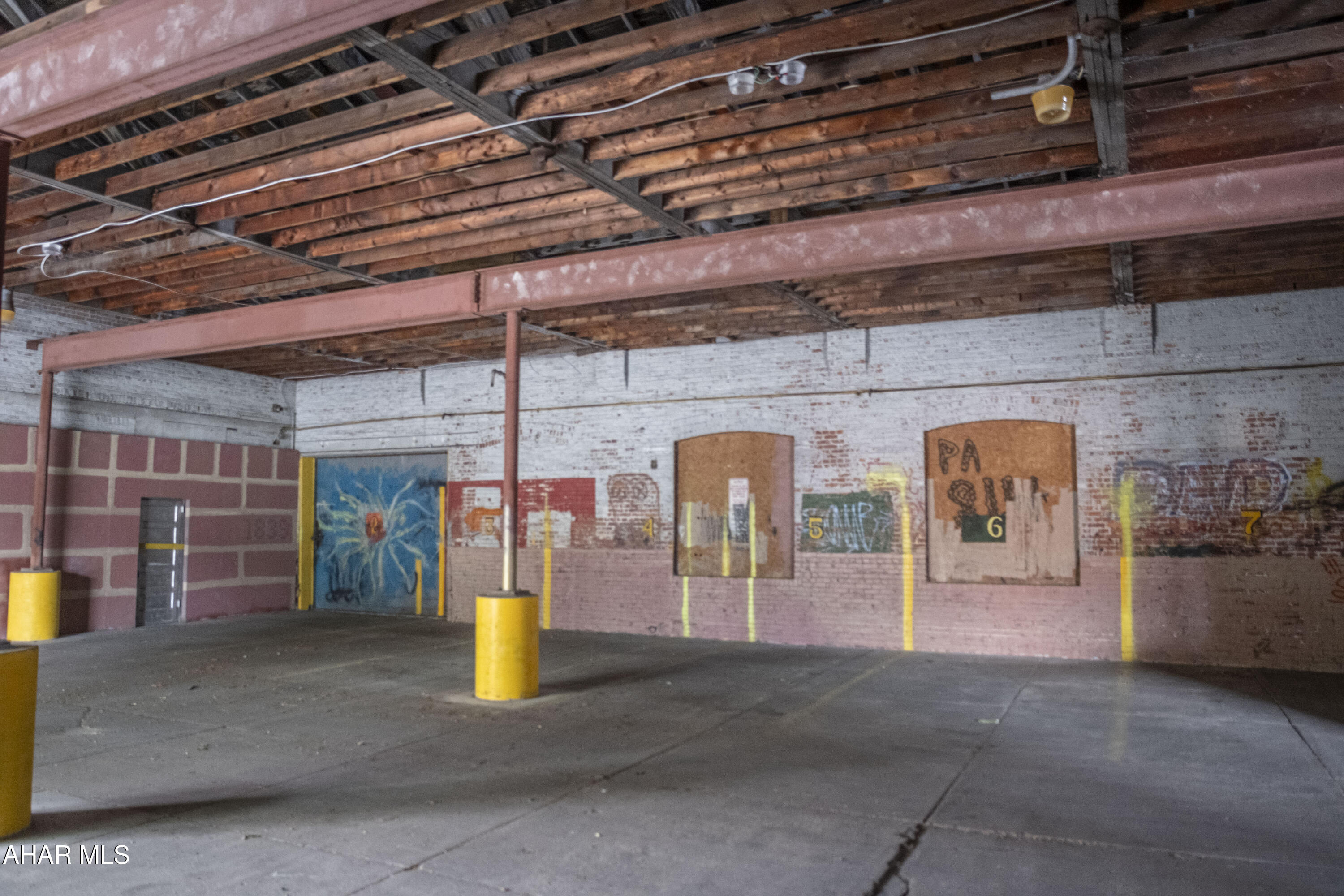 Hollidaysburg - Commercial Sale