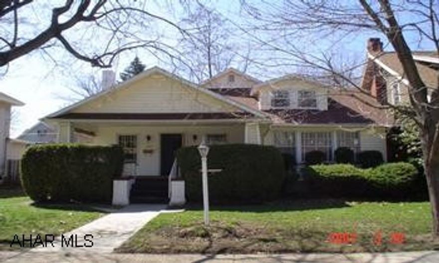 2 story Cape Cod 3BD 2 bath, dining room, living room, eat in kitchen. Magnificient home, with great charater, minutes to everything. Call Kim for your personal tour at 934-7158