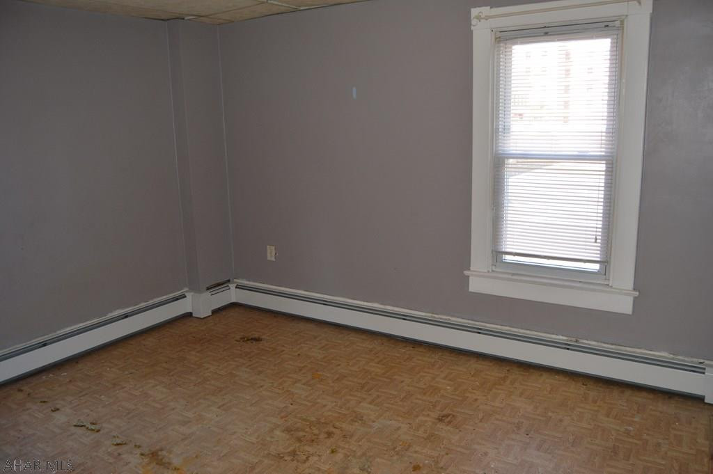 Unknown - Commercial Sale