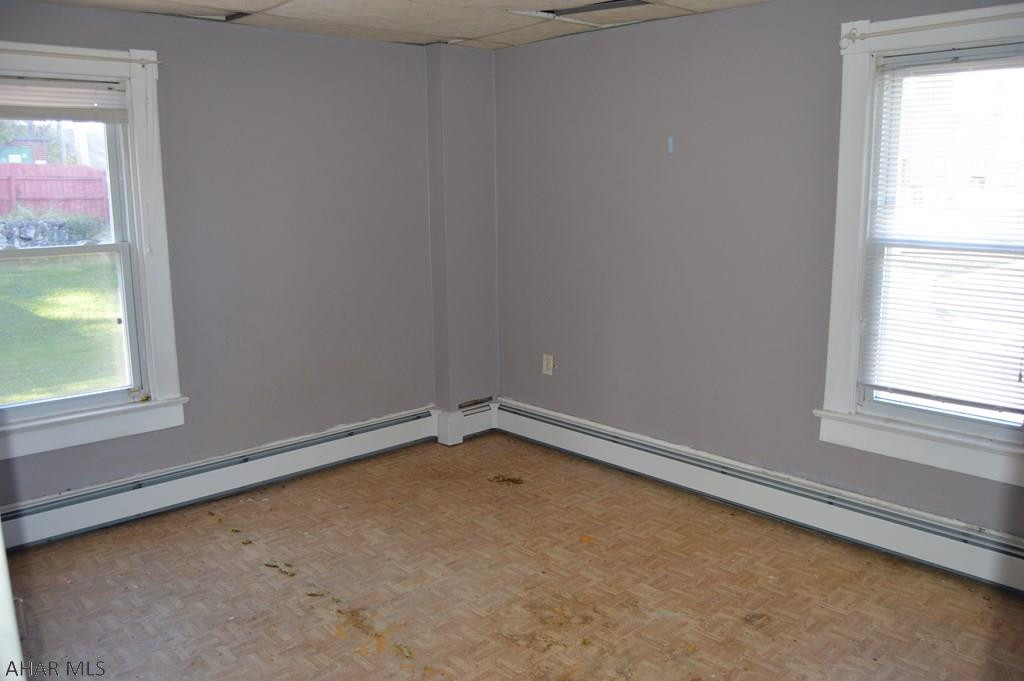 Unknown - Commercial Sale