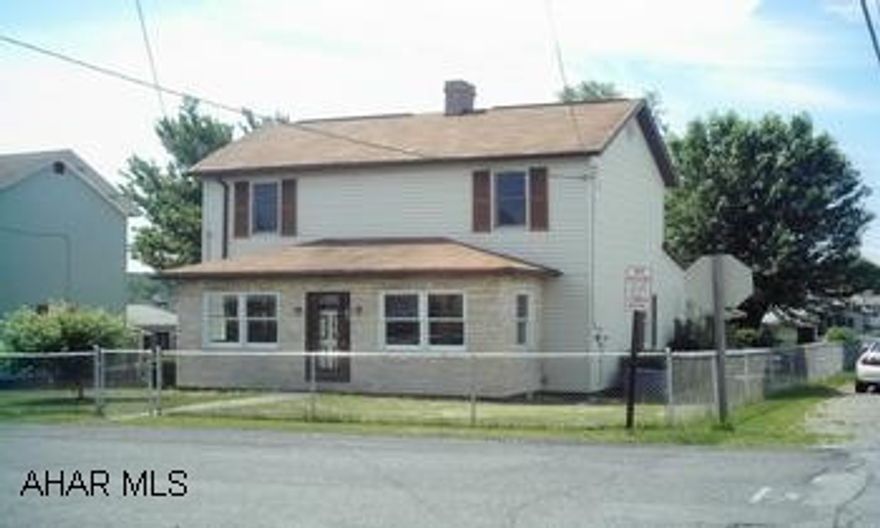 2 story vinyl sided home on a fenced corner lot Well maintained home - Great starter- Priced to sell!- Being sold "as is" -call Archie for addendums prior to writing contract.