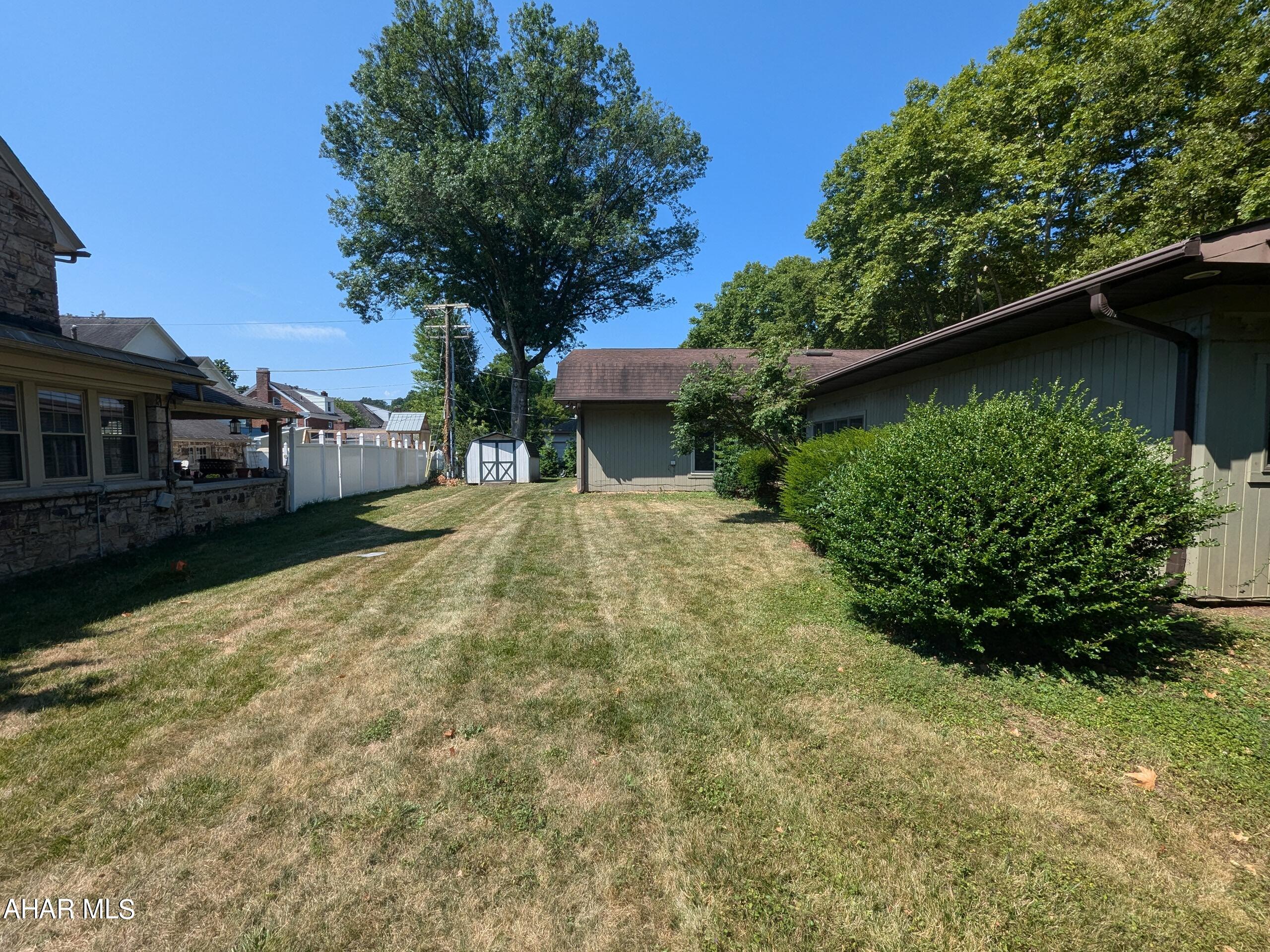 Baker Mansion - Residential