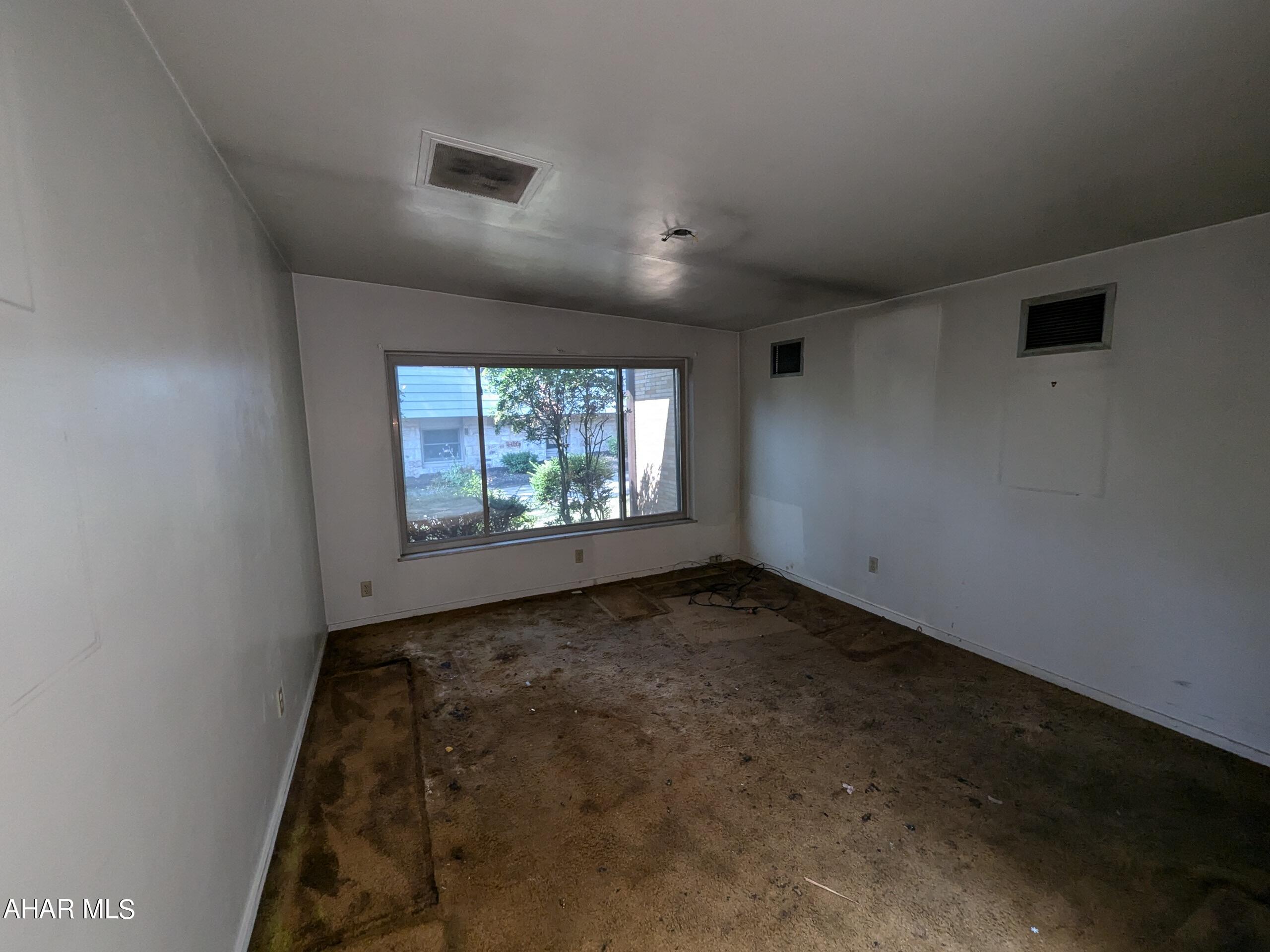 Baker Mansion - Residential