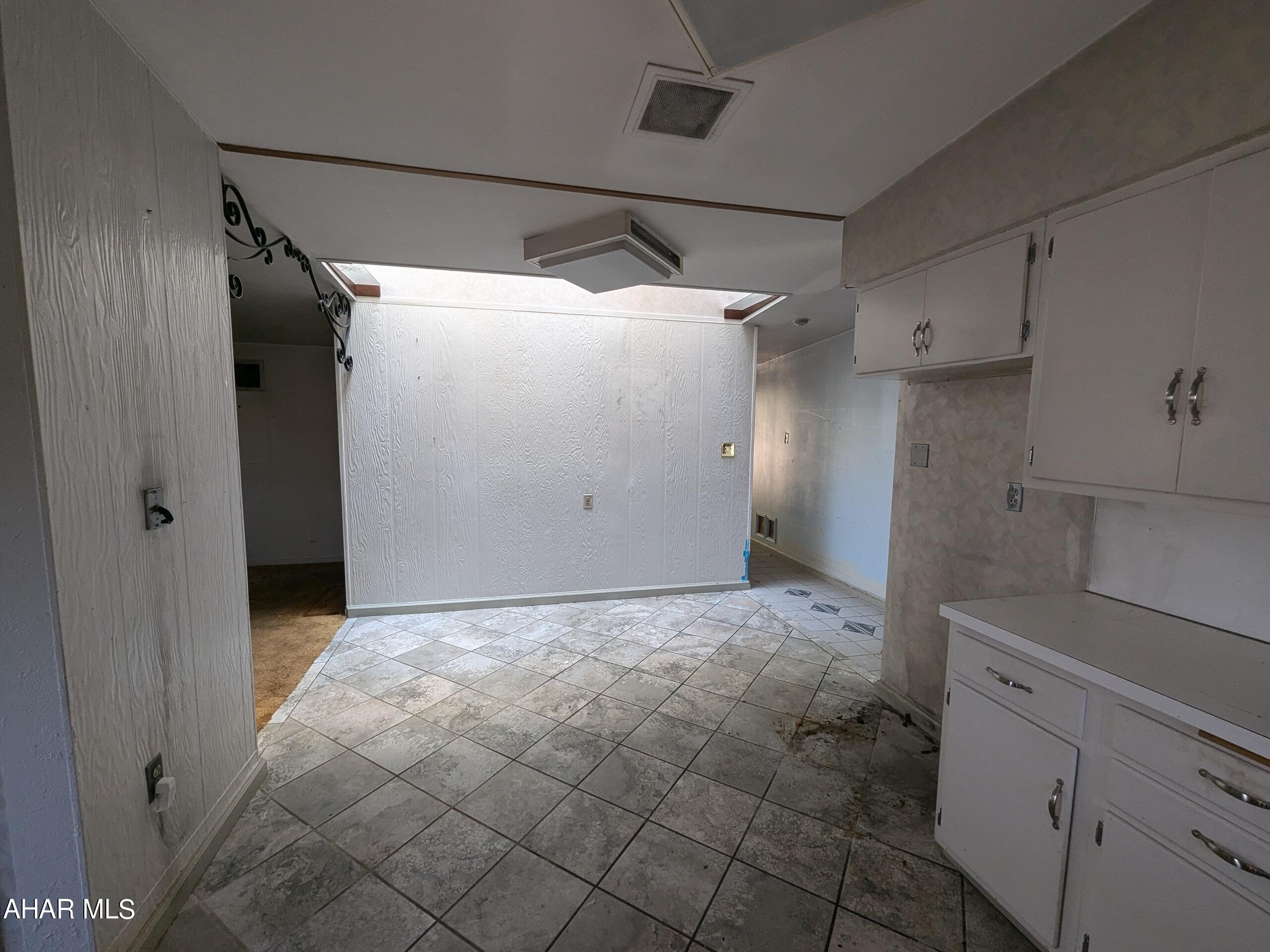 Baker Mansion - Residential