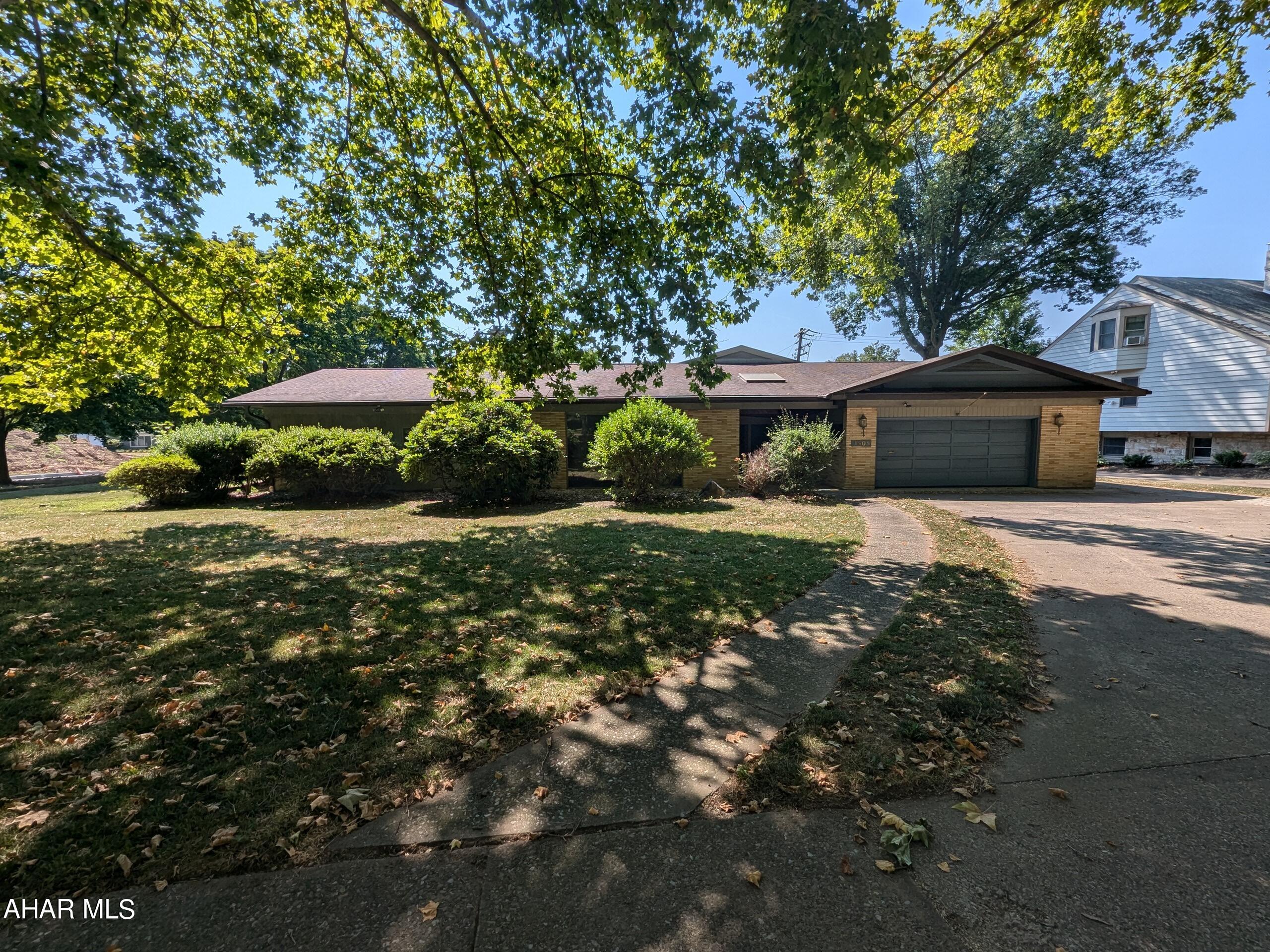 Baker Mansion - Residential