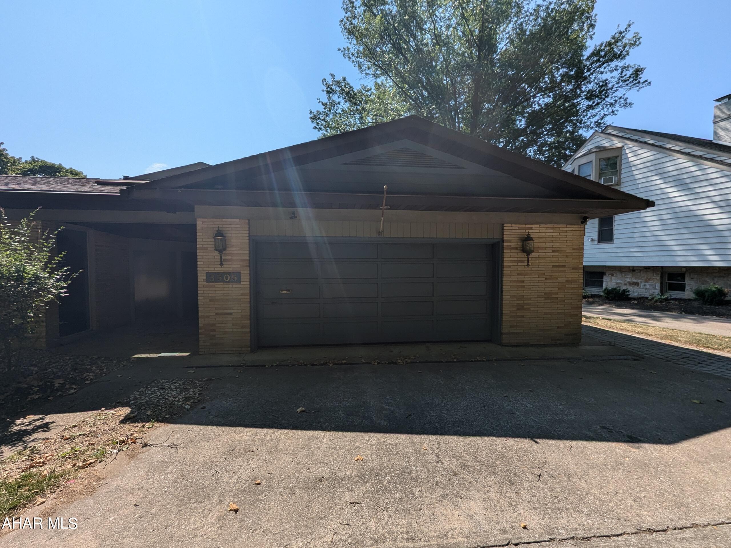 Baker Mansion - Residential