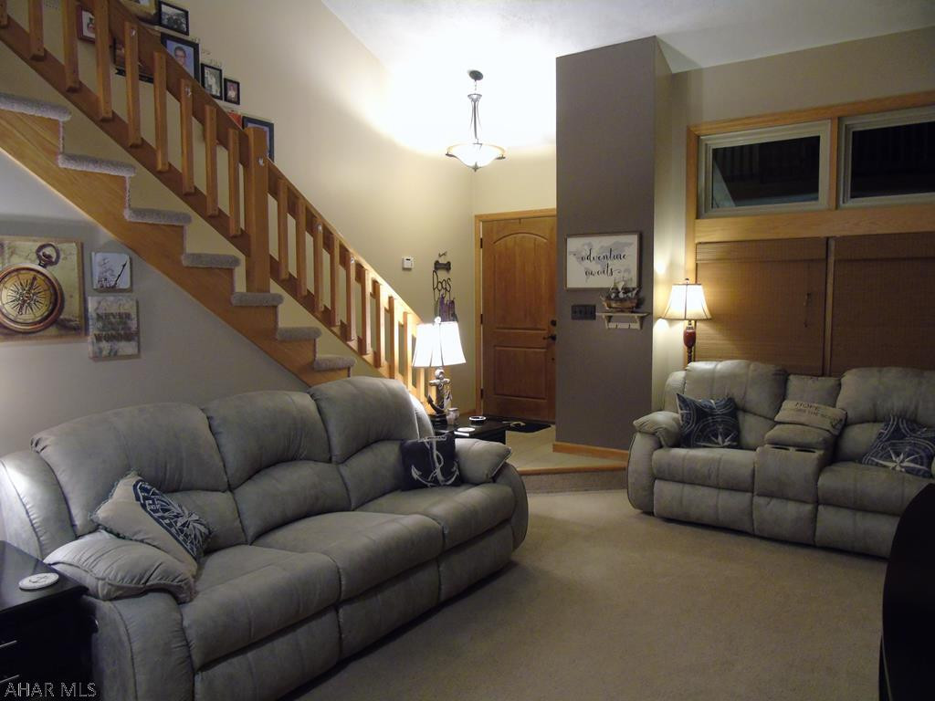 Holiday Manor - Residential