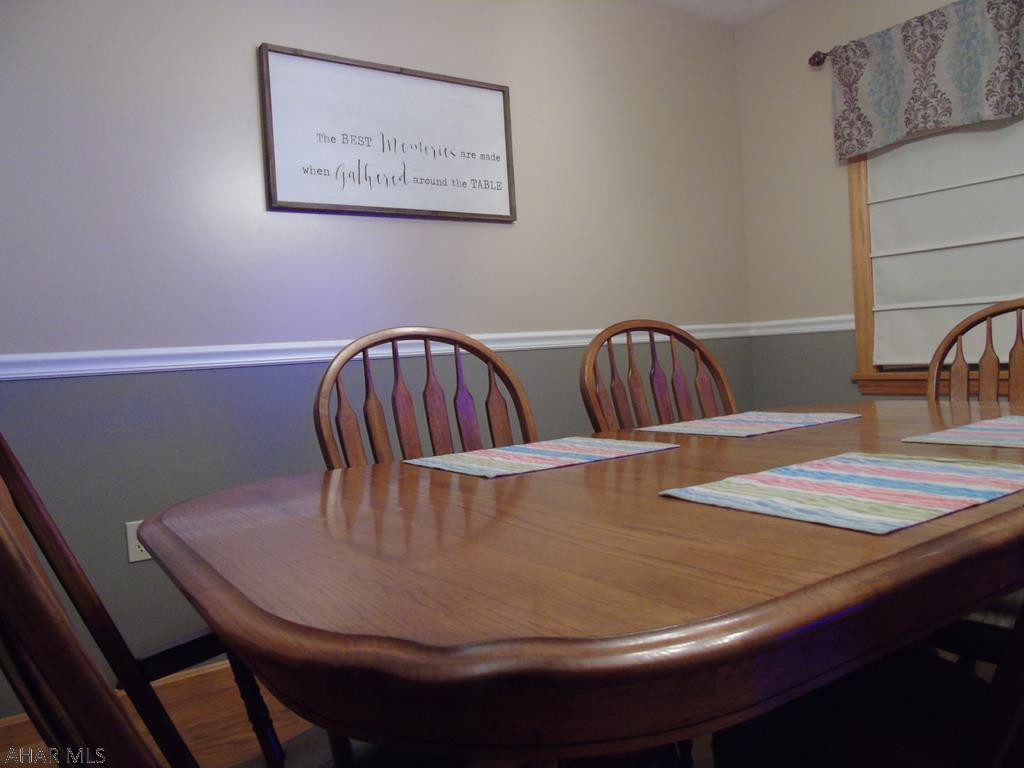 Holiday Manor - Residential