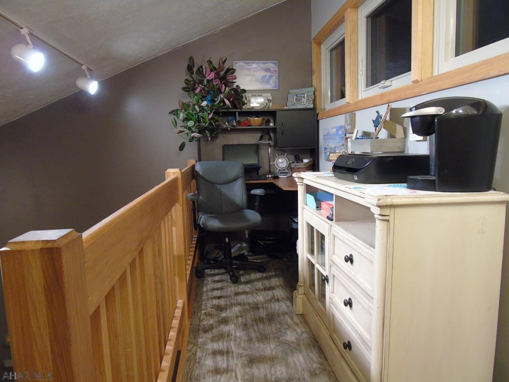 Holiday Manor - Residential