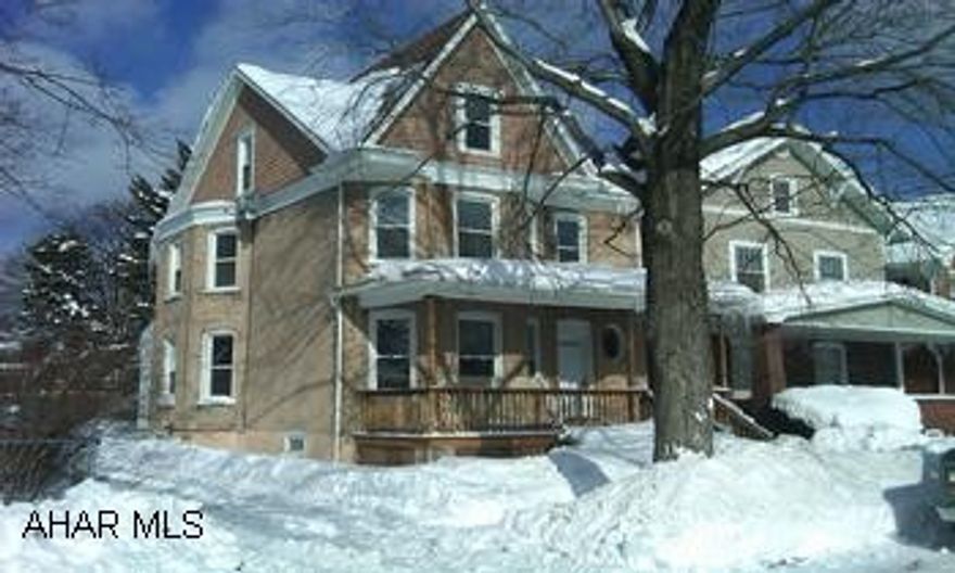 Juniata Area.  Brick and vinyl, 2 BR with walk-in closets, 2.5 BA, ceramic tile, new carpet, newer roof, updated mechanics. Realtor owned. New! New! New! Updated kitchen, 2 bedrooms with walk-in closets, full bath off of master bedroom, finished and heated attic is 3rd bedroom, new vinyl siding, new thermo pane windows, roof new in 2004, furnace new in 2005, updated electrical service, new ceramic tile, new carpet, Just in time to get your tax credit!  Realtor owned.