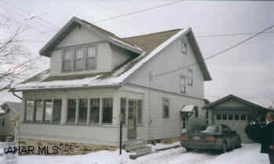 ALTOONA/FAIRVIEW. IMMACULATE 3 BEDROOM.