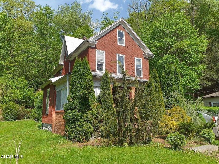 2 story, 3 bedroom home on .54 acre lot near Birmingham. Fireplace in dining room. Sunporch. First floor laundry. Lots of potential. Well is shared with adjoining properties. Septic system is not functional and need replaces. Permit was issued for a small flow treatment system. Call listing agent for copy of permit and details. Property is sold 'as is'. Sale is subject to court approval.