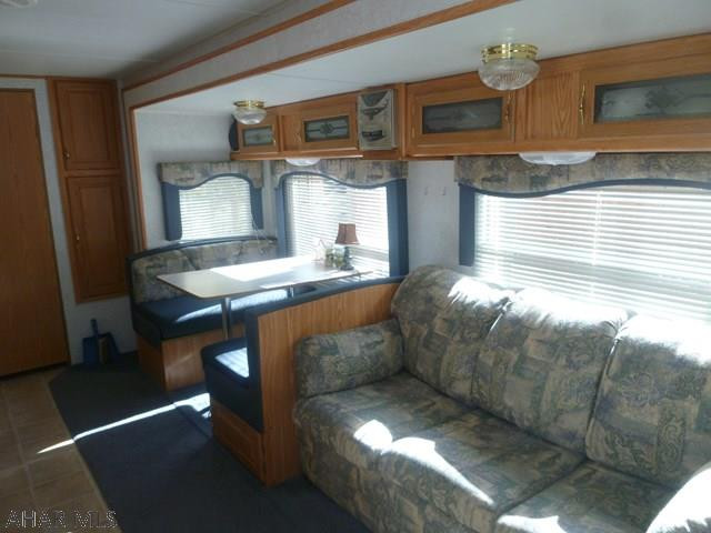 Glendale Yearound - Residential