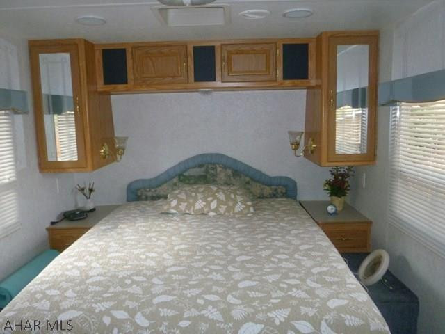 Glendale Yearound - Residential