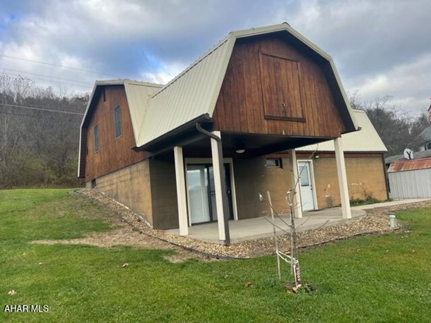 Large home on nice lot in Hollidaysburg. The 1st floor consists of open living room and kitchen area with 1/2 bath. Upstairs is 3 large bedrooms with walk in closets, laundry and full bath.