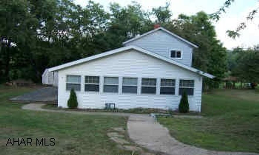 sold as is. see listing agent for addendum. possible freeze damage.