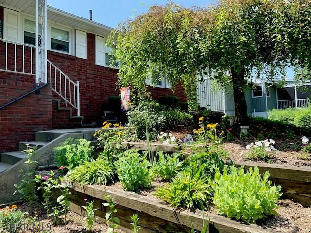 Meadowbrook Terrace - Residential