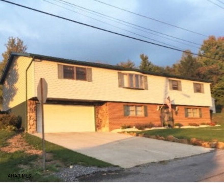 Beautiful home in Penn Cambria SD. This home offers 3 bedrooms 1 3/4 bath, bonus room w/ walk in closet that could be a 4th bedroom. New natural gas furnace and water heater has been installed. Easy access to I-99.  Move in Ready.