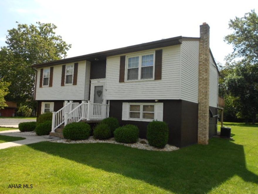 Bi-level home in great condition and located on a level lot in a GREAT location! Ceramic tile and some hardwood floors, oak trim. Large deck off the kitchen with lighted steps to a lower patio. Finished basement with wall mounted gas heater. Low utilities. MOTIVATED SELLER. BRING REASONABLE OFFER. SELLER WILL PAY 3% SELLER ASSIST.HOME WARRANTY INCLUDED.Seller has completed Flood Elevation Study and Flood Elevation Certificate on file. Offer is on the table with a with the buyers right to sell contingency, but other offer are being accepted during the contingency period.