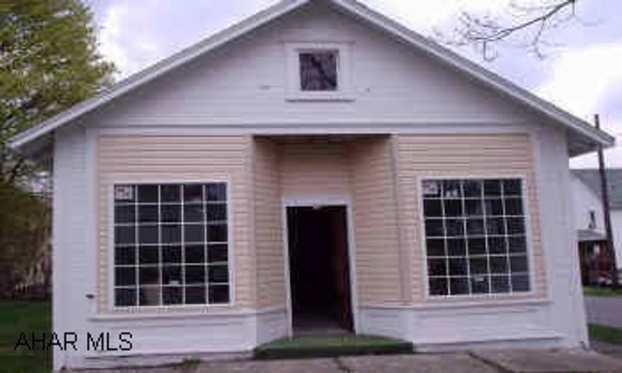 GREAT CORNER LOT, NEEDS TO BE FINISHED WOULD BE GREAT 2 BEDROOM HOME