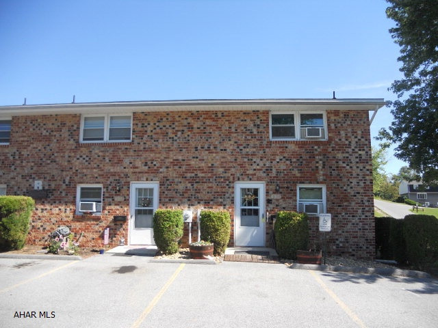 Maple Hollow - Residential