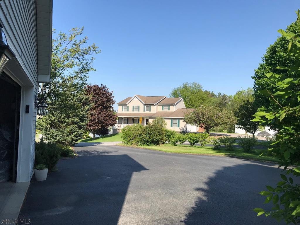 Holliday Heights - Residential