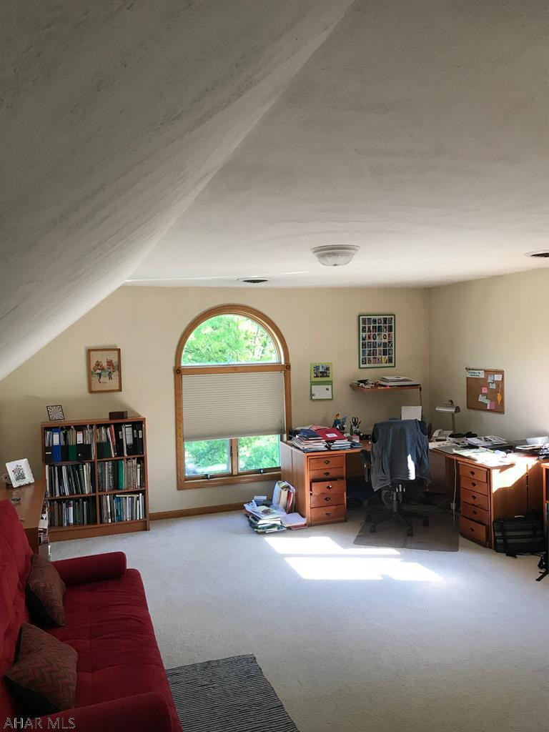 Holliday Heights - Residential