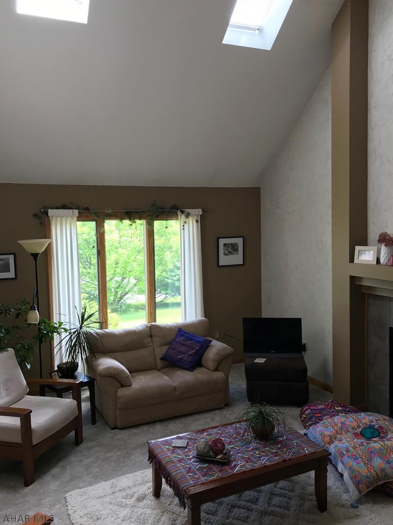 Holliday Heights - Residential