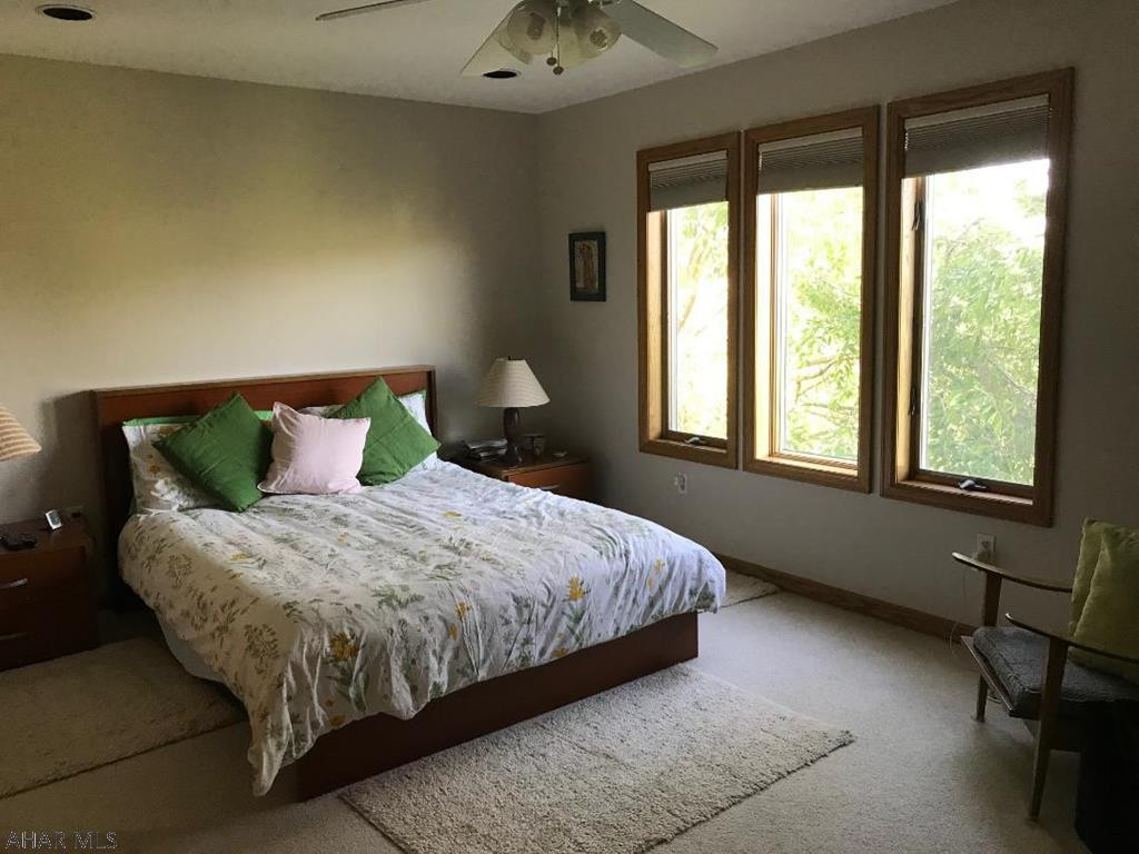 Holliday Heights - Residential