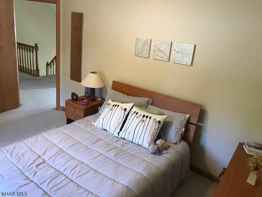 Holliday Heights - Residential