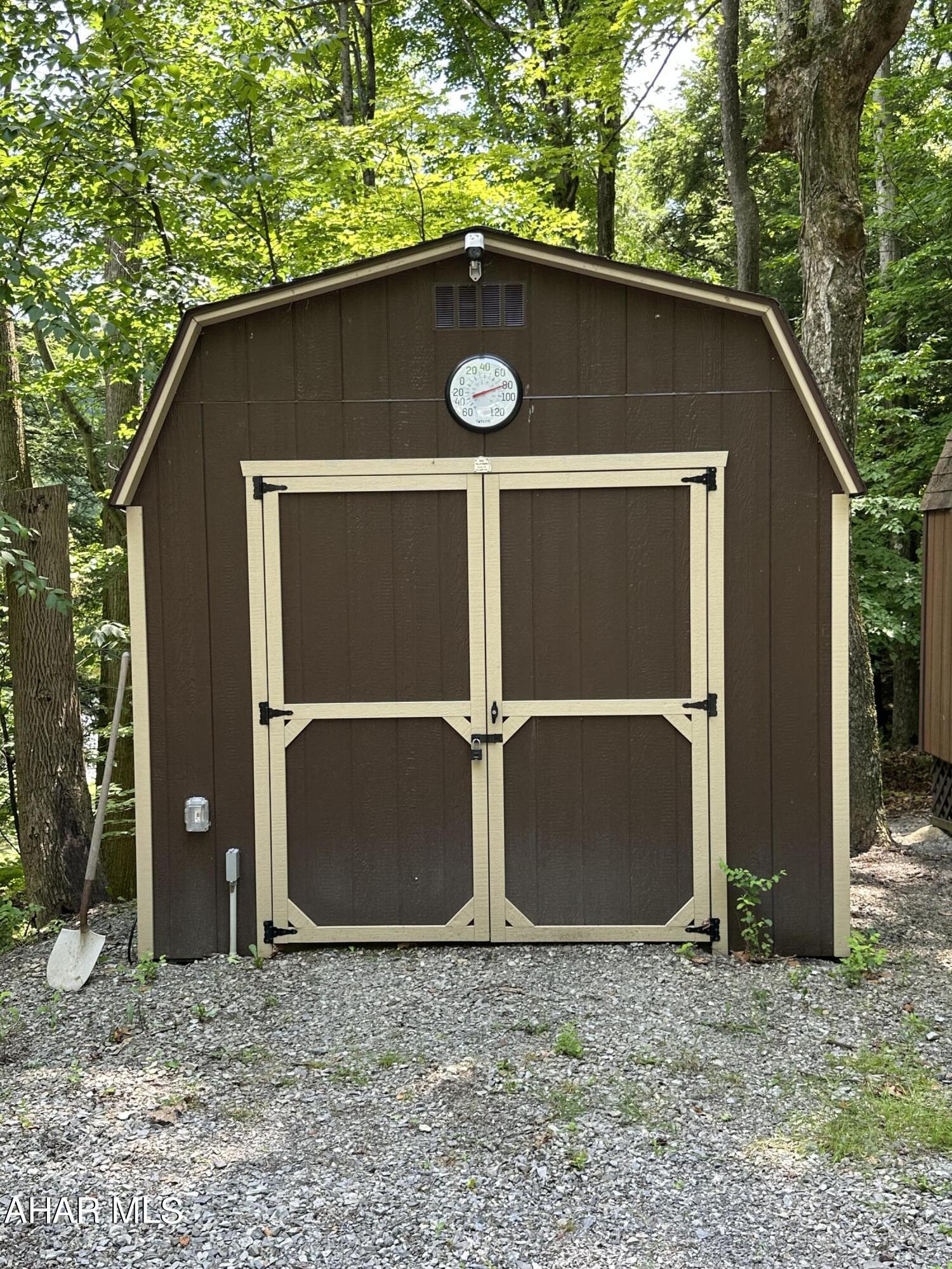 Glendale Yearound - Residential