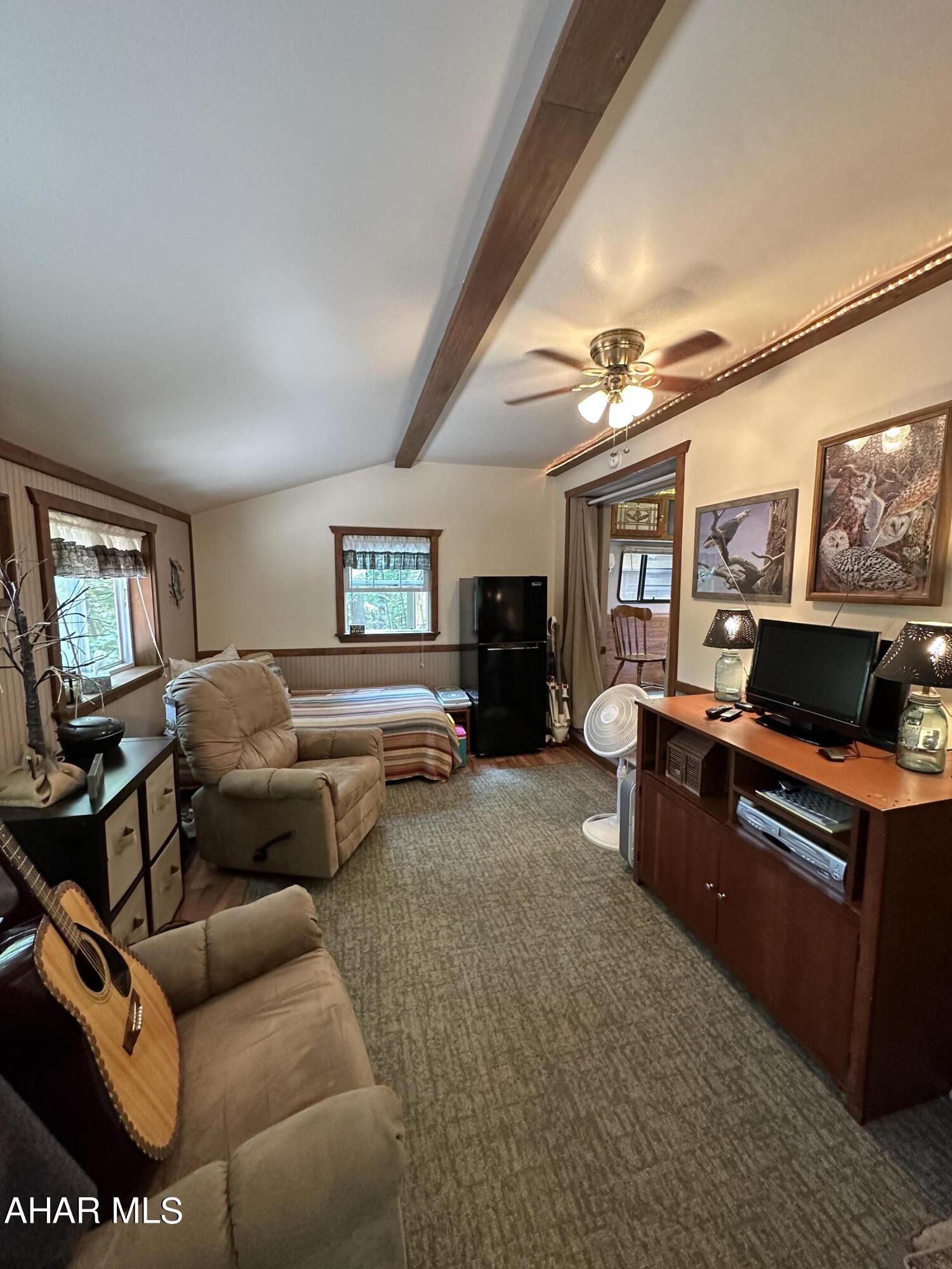 Glendale Yearound - Residential