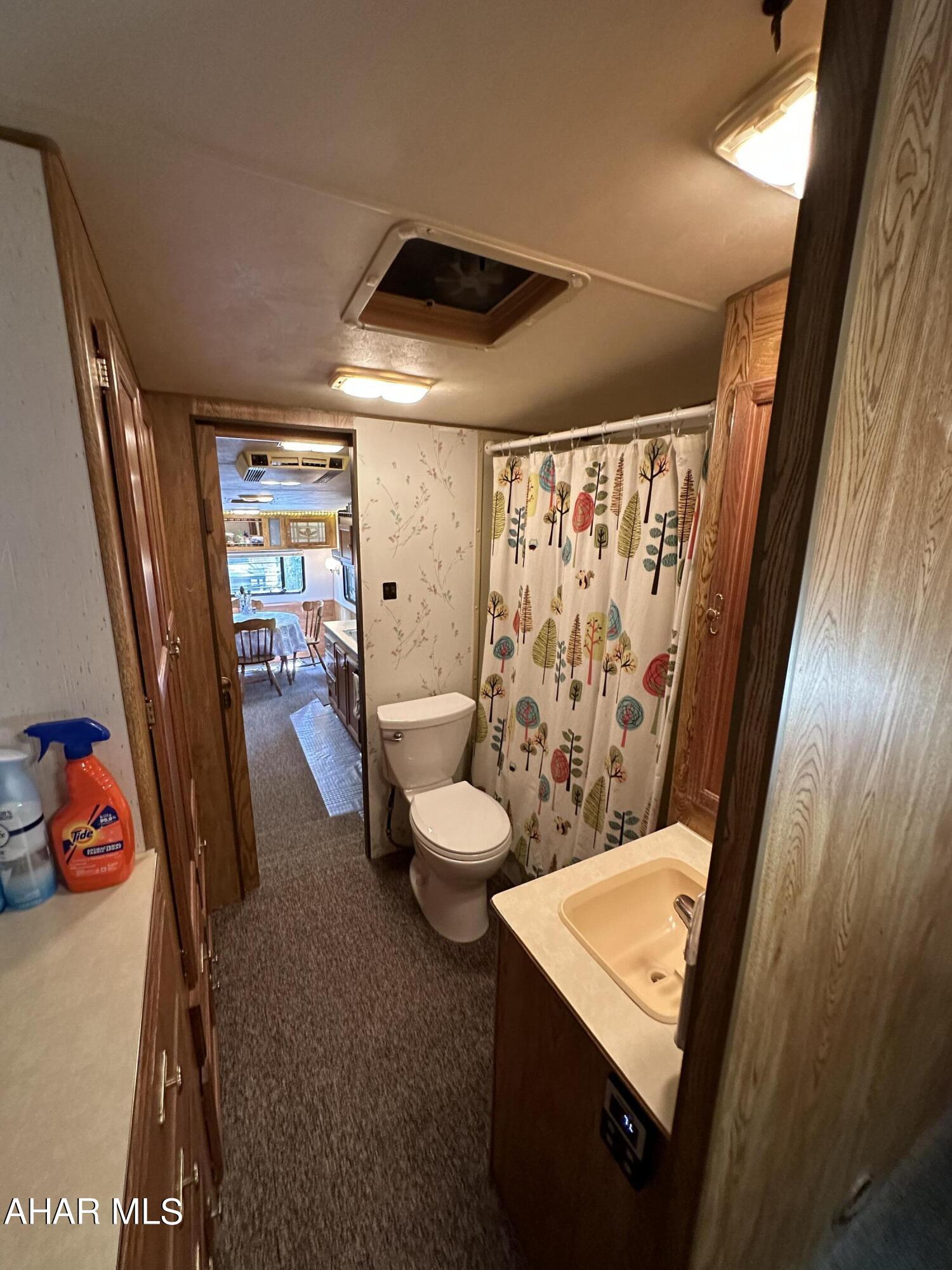 Glendale Yearound - Residential