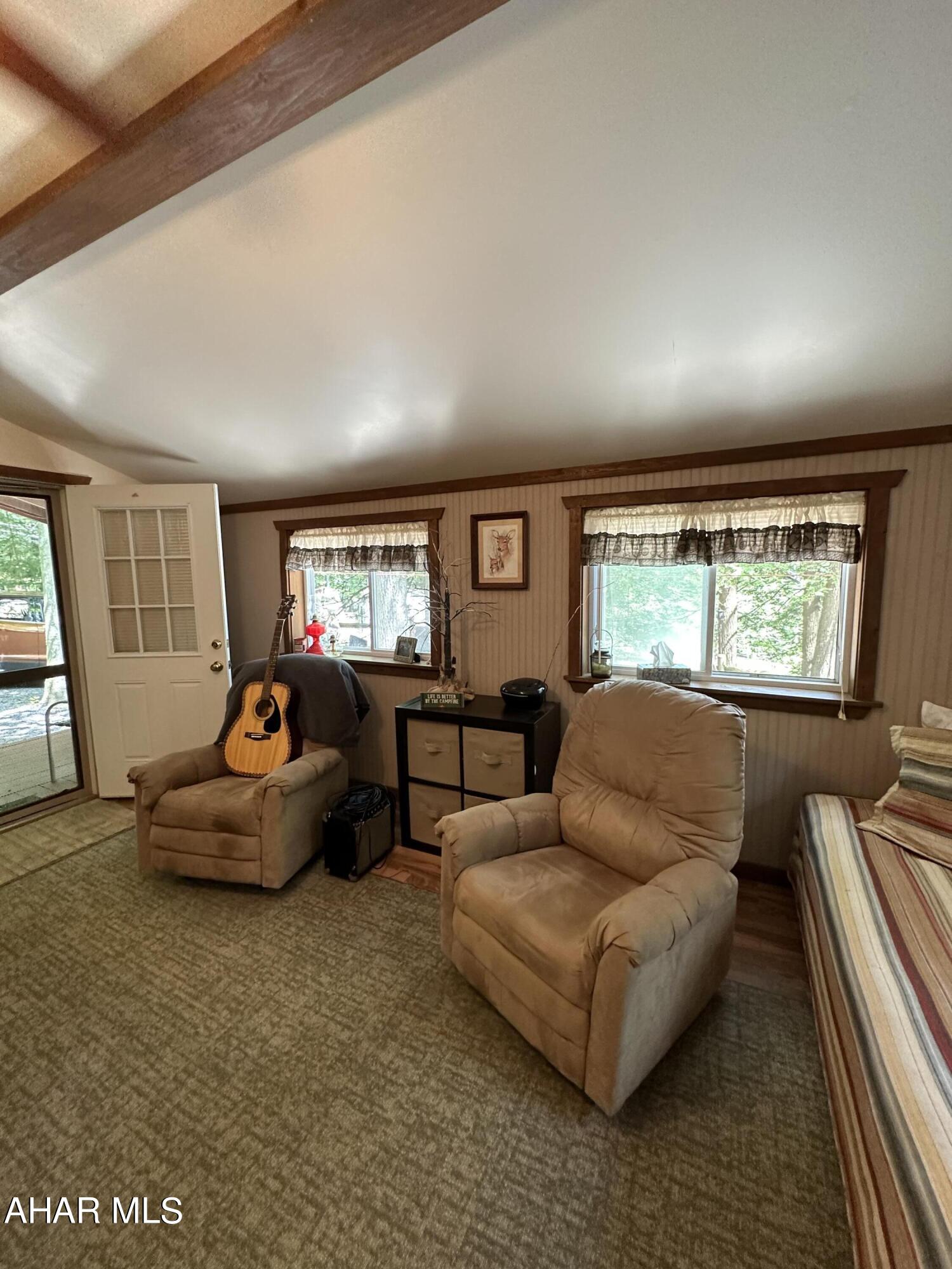 Glendale Yearound - Residential