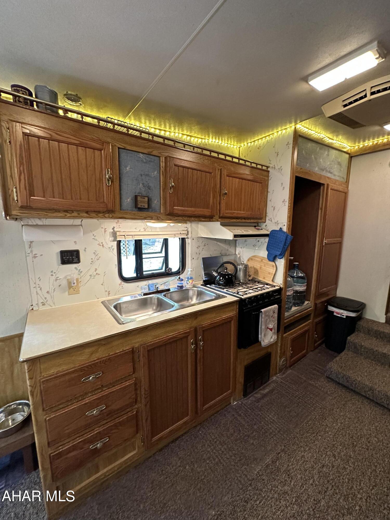 Glendale Yearound - Residential