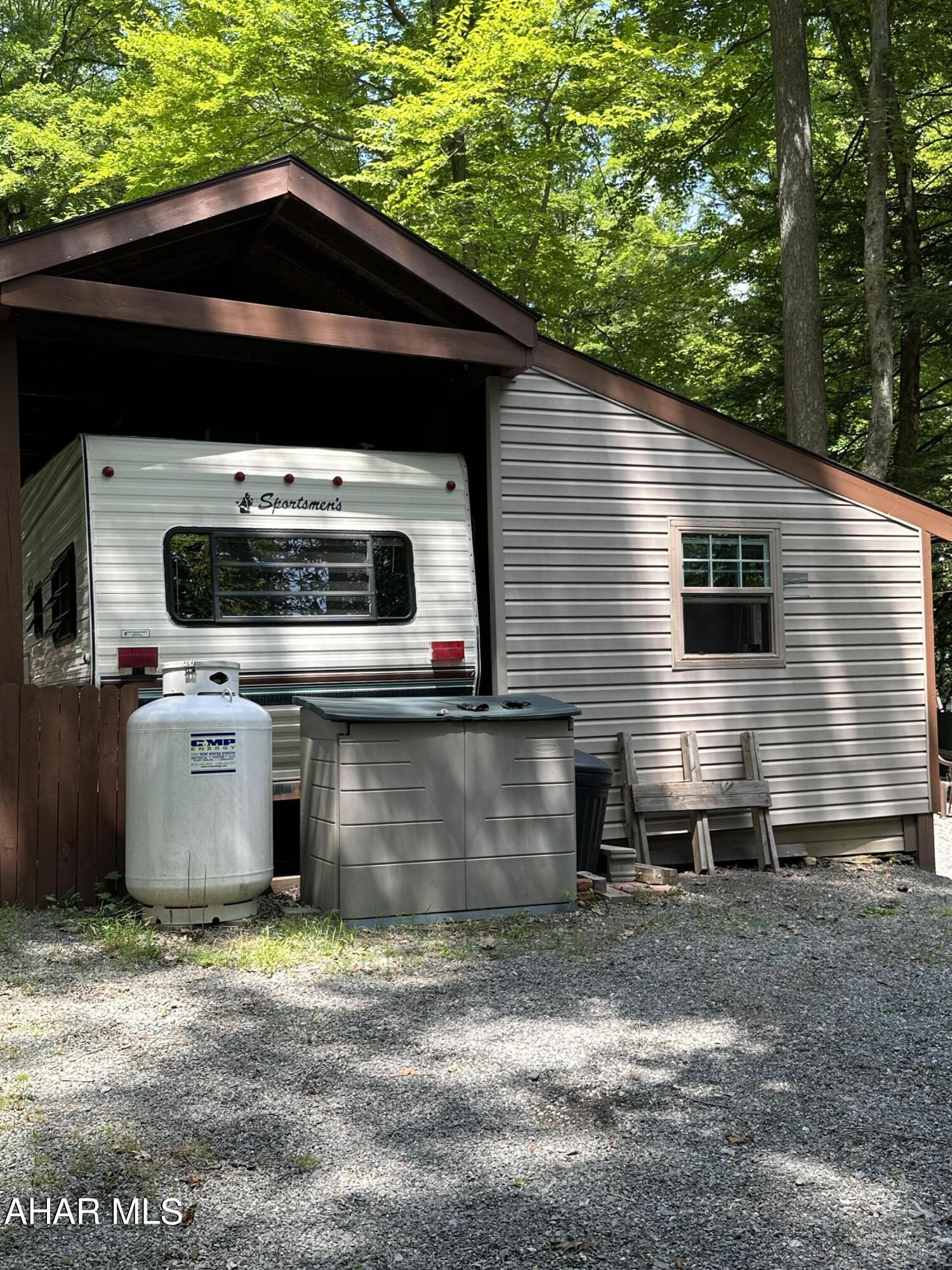 Glendale Yearound - Residential